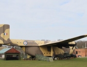 beverley-plane-093