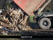 Beverley Lions Build the Bonfire