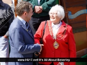 BÃ¼rgermeister Cruises Down Beverley Beck in Style