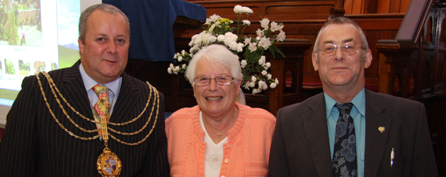 Shop keepers, gardeners, schools and allotment owners from Beverley all gathered this evening at Norwood Methodist Church for...