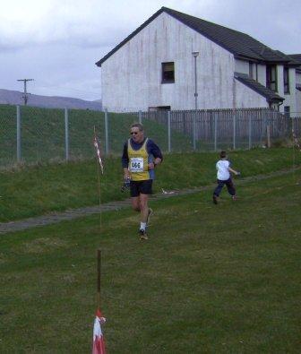David Robinson nears the finish