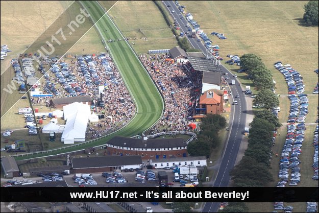 Ladies Day Beverley 129