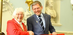 Lemgo Visitors Close Visit With Presentation and Carvery Visitors from Beverley’s twin town of Lemgo were presented with a framed photograph of the Syntan Barge before...