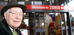 An Afternoon With Paddy Sweeney I have just spent an afternoon with Paddy Sweeney and his dog Charlie. Anyone who...