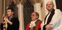Over 200 People See In The New Year At Beverley Minster Over 200 people were at Beverley Minster to see in the New Year. Keeping with local tradition the Mayor of Beverley, Peter Astell climbed the bell tower where he read Tennyson