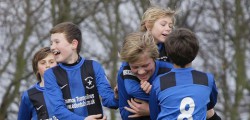 Both teams played their part in a point well earned for both teams. Beverley Whitestar whom had not started a league game since November started at a slower pace to Pinefleet who scored first 