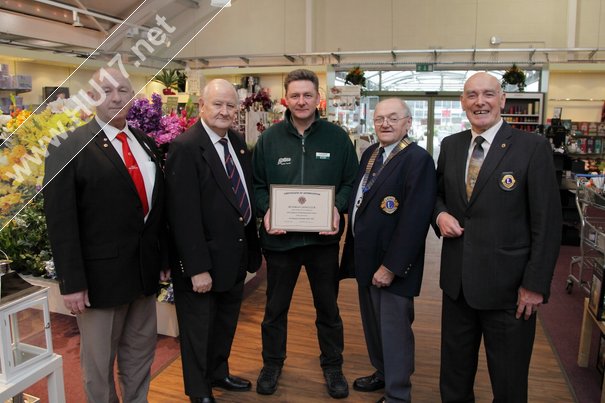 Lions Show Their Appreciation To Beverley Garden Centre