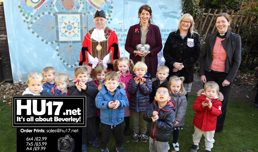 Sweetheart Pin Cushion Mural Inspires Youngsters To Remember