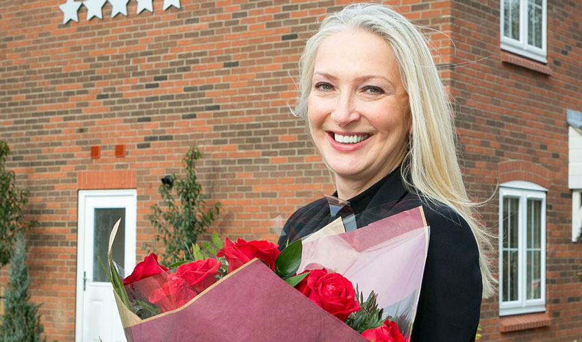 Bellway Says It With Flowers