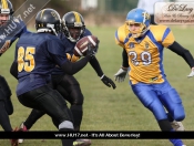 AMERICAN FOOTBALL : Hull Sharks Stung By Killer Bees