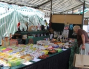 Beverley Saturday Market Shoppers