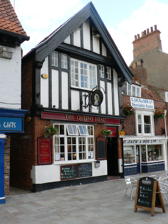 The Queens Head - Wednesday Market, Beverley, East Yorkshire, HU17 0DG - 01482 867363 