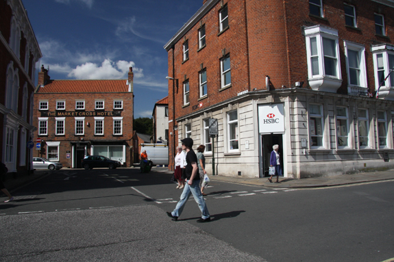 HSBC - 63 Market Place, Beverley, East Yorkshire, HU17 8AL - 08457 404404