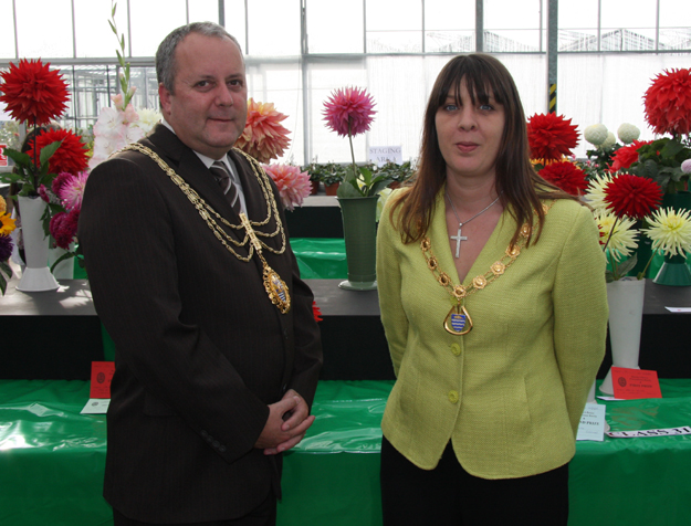 Mayor of Beverley David Elvidge and Janet