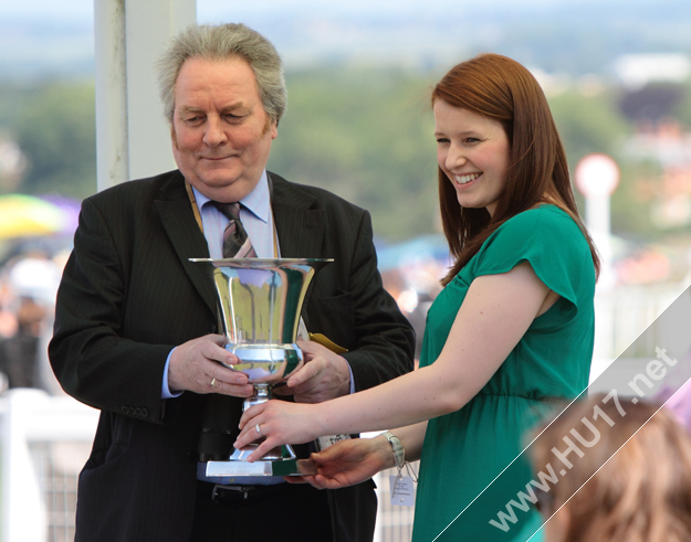 Danehillsundance at Beverley Racecourse Winner