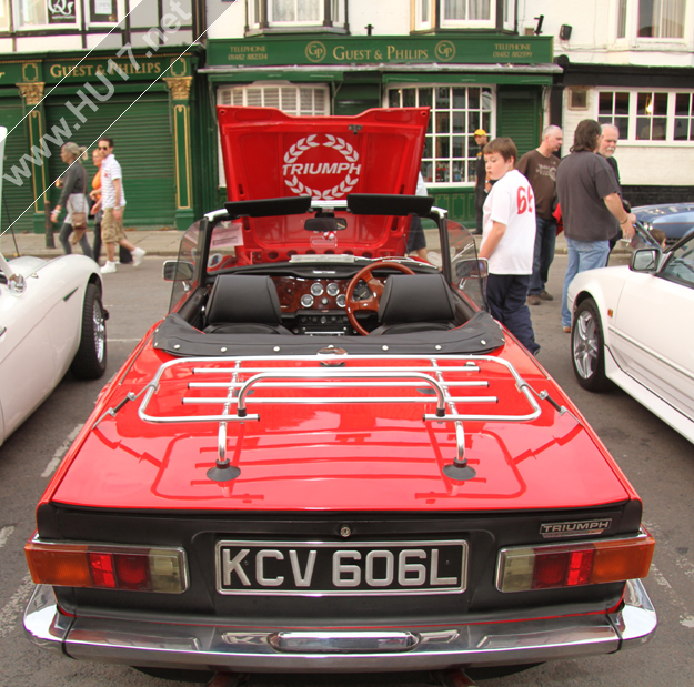 Triumph TR6 b