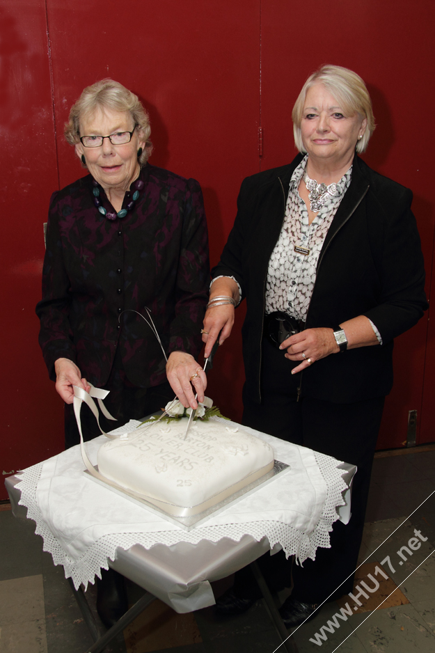 Bishop_Buront_Flower_Club_Cake_Cutting