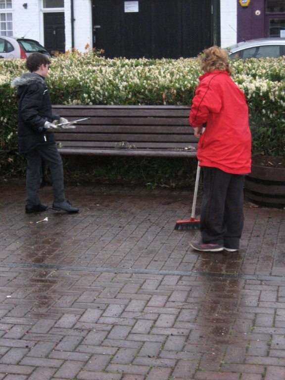 Beverley In Bloom Get Help From Local Scouts