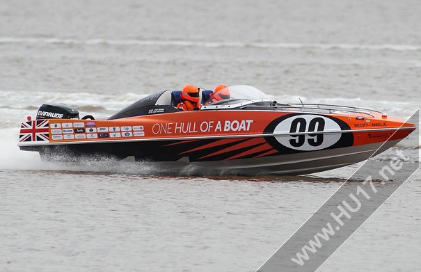 One Hull Of Boat : P1 Racing On The Humber