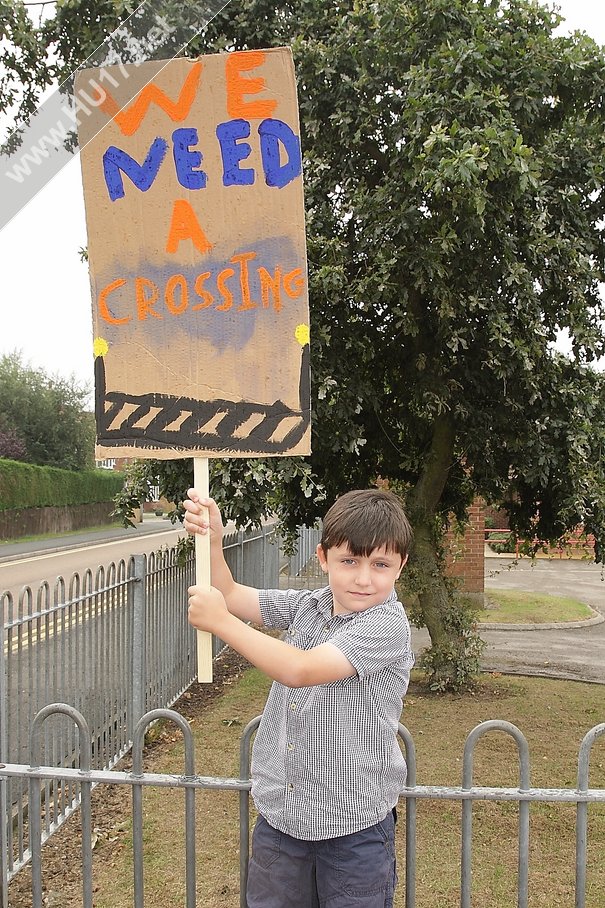 MP Visits Tickton As School Crossing  Campaign Gains Momentum