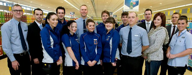 MAYOR MARKS OPENING OF ALDI’S STORE BEVERLEY