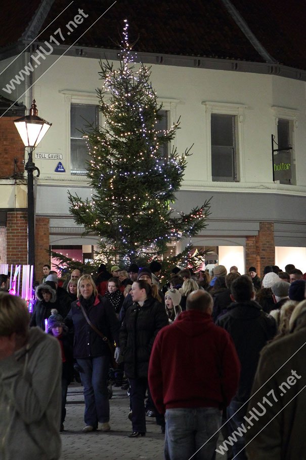 Thousands Enjoy The Beverley Christmas Lights Switch On