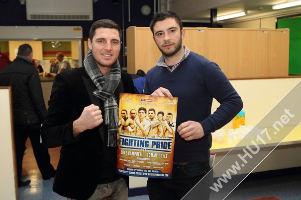 Packing A Punch : Tommy Coyle Visits New Boxing Club In Beverley