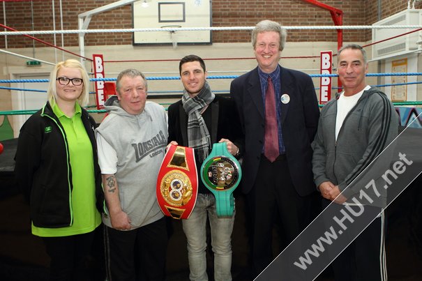 Packing A Punch : Tommy Coyle Visits New Boxing Club In Beverley