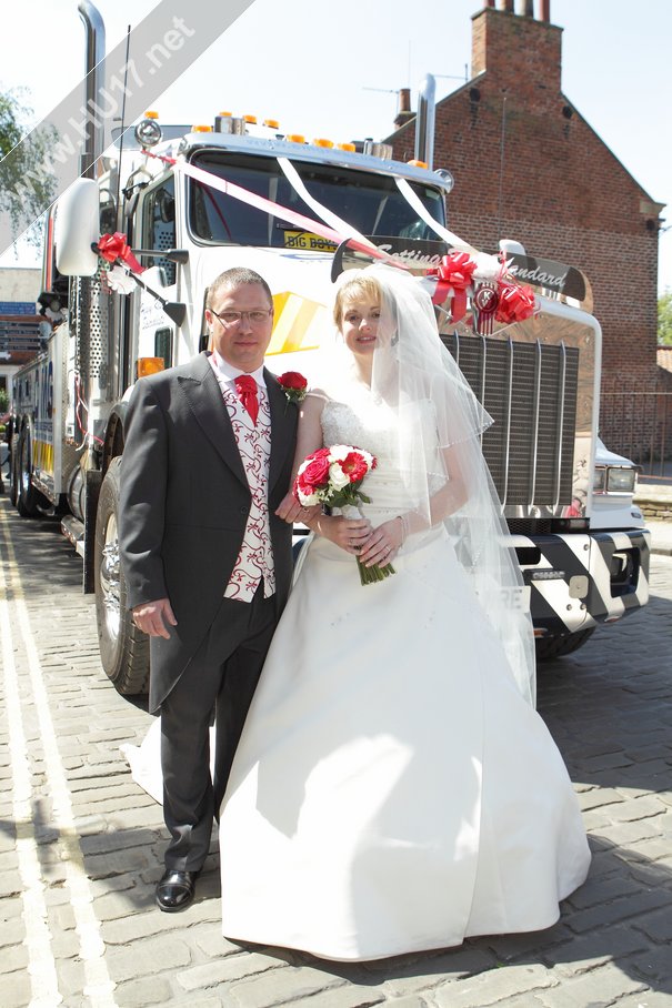 A ‘Truck’ Final Day Wedding