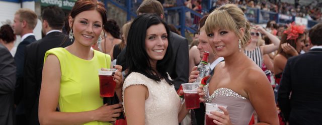 Beverley Races Ladies Day - Reminder For Race-Goers To 'Think B 4 U Drink'