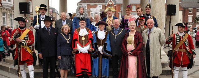 Beverley Georgian Festival Ends With a Bang, And A Slice Of Cake