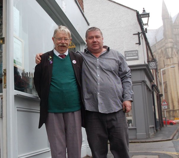 Marvellous : Neil Baldwin Spends The Night In Beverley