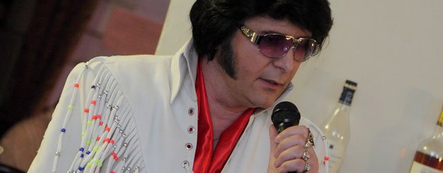 Elvis Tribute Sings All The Hits At Queen's Head