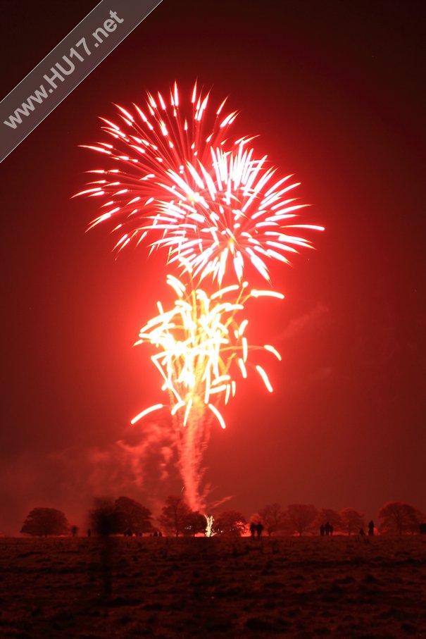 PHOTOS : Beverley Lions Fireworks Display 2014