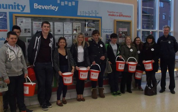 East Riding College Tesco Bag Pack Raises £357 For Teenage Cancer Trust