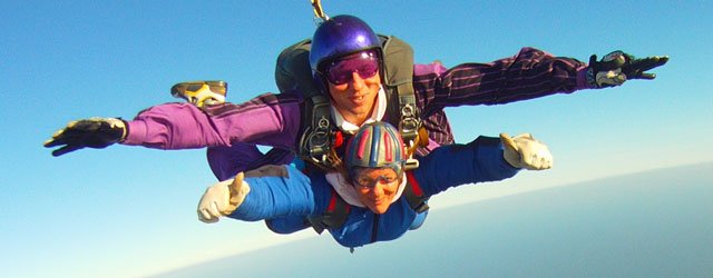 Group Skydive Day : Jump From 10,000 Feet For a Good Cause