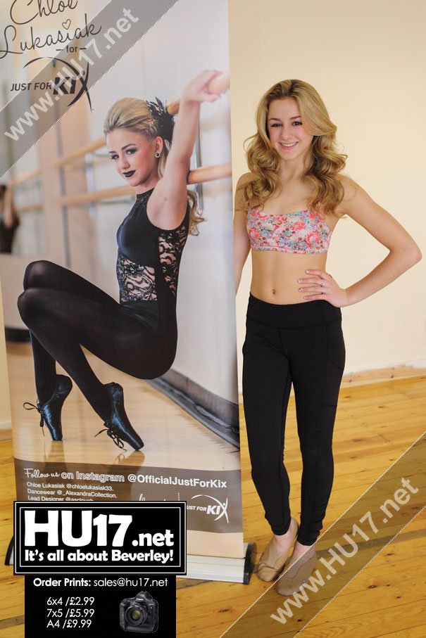 American TV Reality Show 'Dance Moms' Stars Chloe & Christi  Visit The Arts Garage 2