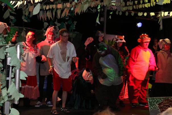 Drama Group Open The Main Stage At New Festival