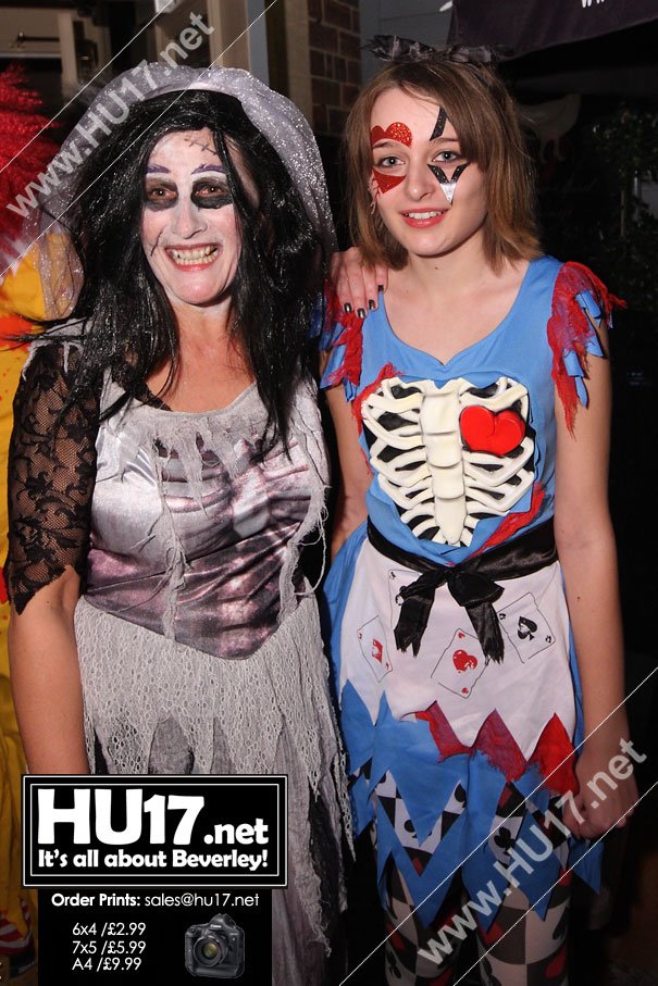 OUT & ABOUT : Halloween Night Around Beverley