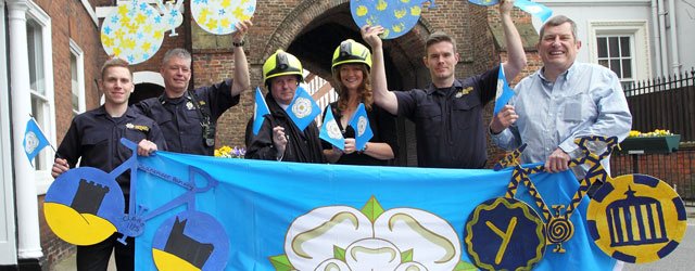 Humberside Fire & Rescue Team Up With Council To Decorate Beverley