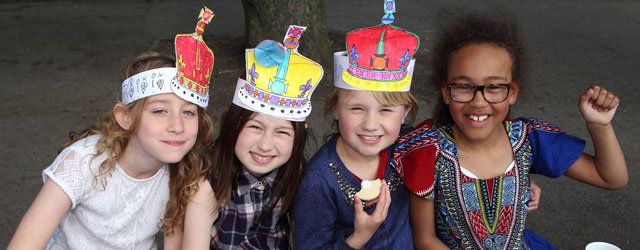 GALLERY : St Nicholas School Celebrate The Queen’s 90th Birthday