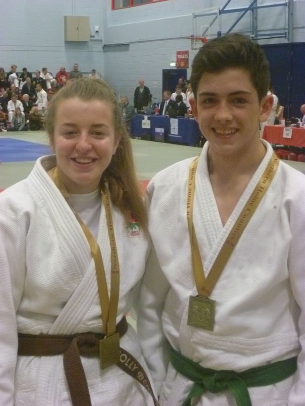 Tooby and Bentham Win Gold At Northern Home Counties Open