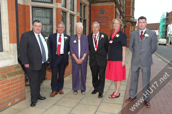 Local Labour Group Show Their Respect For Jo Cox MP 