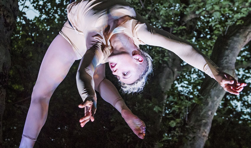 Hull Performers Join International Artists For contemporary Circus