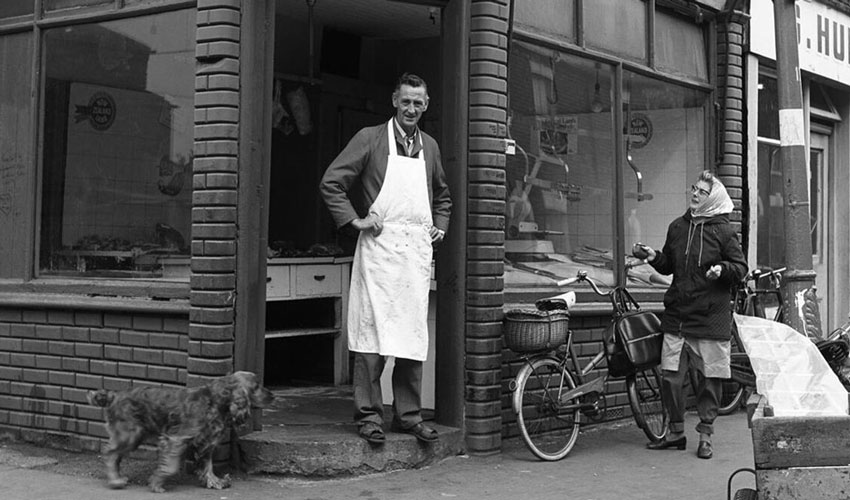 Collection Of Photographs Capturing Hull’s Rich Fishing Industry Goes On