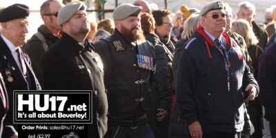 ARMISTICE DAY : Shoppers and Traders Join Veterans To Remember