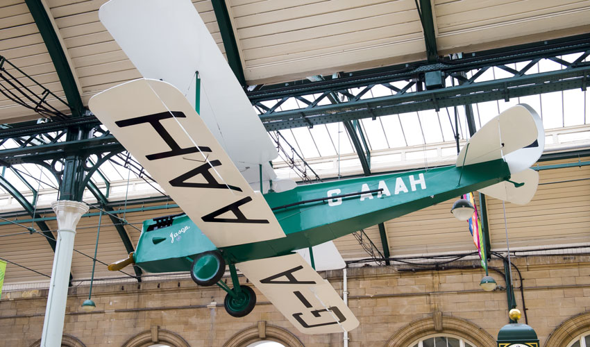 Gipsy Moth Takes Flight As It Finds New Home In Hull