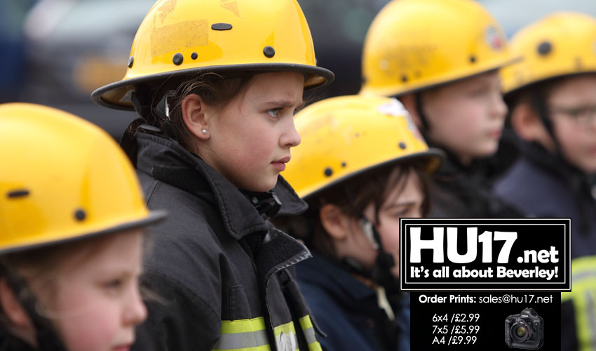 Local School Spend Day With Humberside Fire & Rescue Service