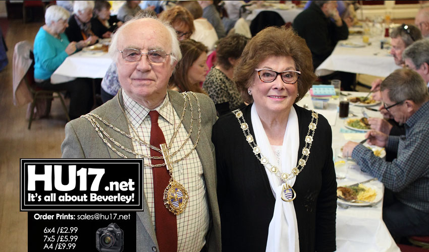 Mayor of Beverley’s Hosts His Pensioners Lunch At Armstrongs