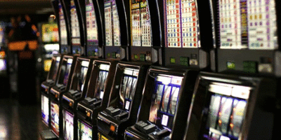 How To Play Slots Right